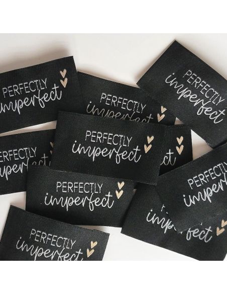 Set van 5 geweven labels om op te naaien Perfectly imperfect