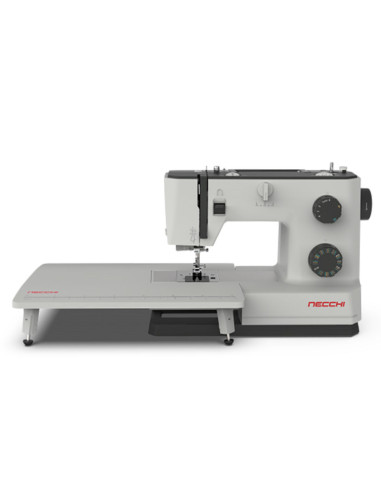 Necchi Q132A naaimachine