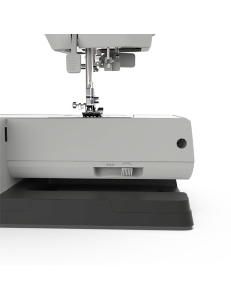 Necchi Q132A naaimachine