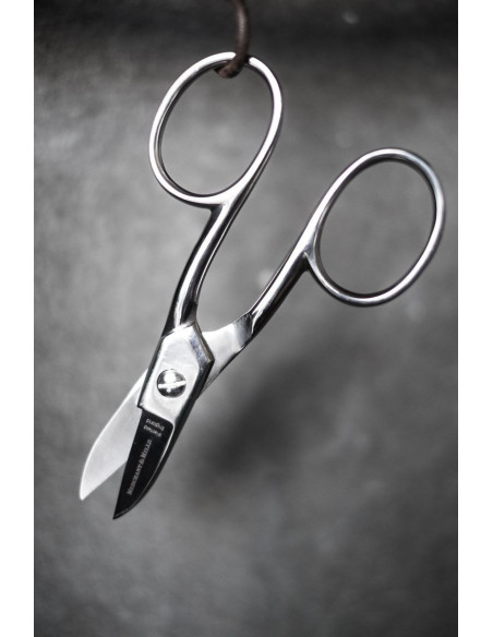 Knopsgatenschaar Merchant & Mills 14 cm