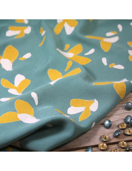 Viscose popeline stof Pétali saliegroen - Églantine & Zoé