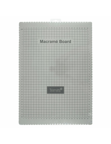 Macramé plank 29,7 x 42 cm