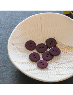 Platte parelmoeren knoop met 2 gaten - Paars