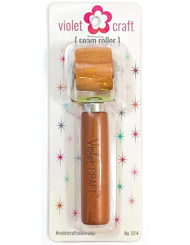 Houten roller voor het persen van Violet Craft