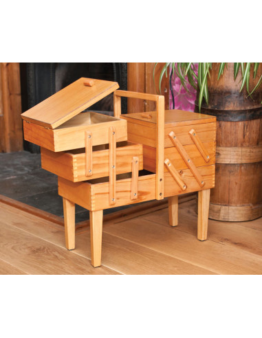Houten werktafel op Caramel poten