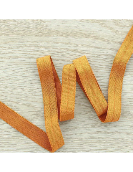 Voorgevouwen satijnen elastische biaisband 15 mm breed - Donkergoud