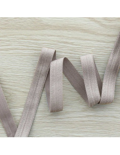 Voorgevouwen satijnen elastische biaisband 15 mm breed - Greige