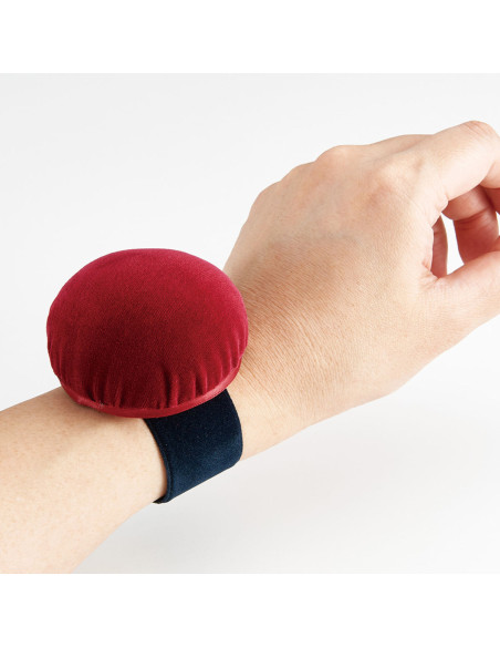 Zelfaanpassende speldenarmband Clover
