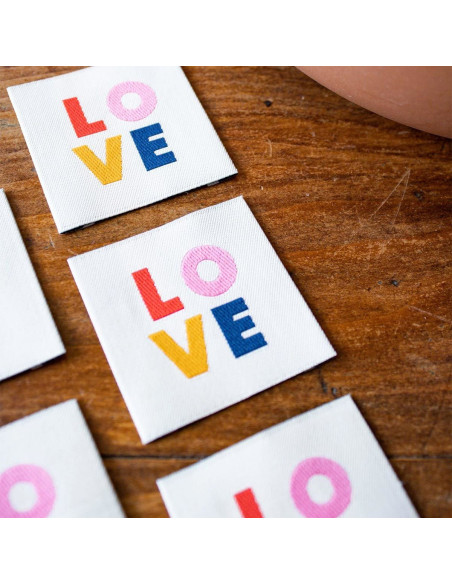 Set van 5 labels om op te naaien - LOVE