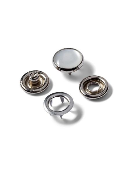 Navulling van 6 parelmoeren jersey drukknopen 12 mm