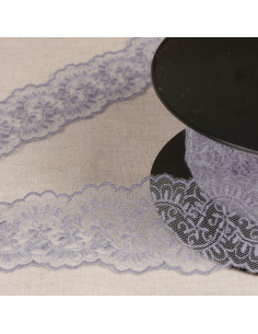 Geborduurde tule tussen twee - Lavendelblauw