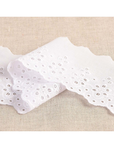 Broderie Anglaise bloemen geschulpt Lily - Wit
