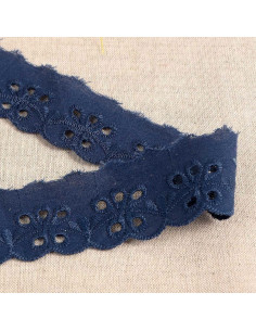 Broderie Anglaise bloemen festonrand Inaya - Marineblauw