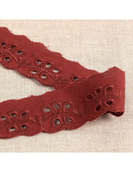 Broderie Anglaise bloemen festonrand Inaya - Bordeaux