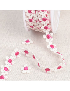 Guipure madeliefjes wit - Fuchsia en wit