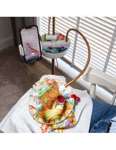 Staande lamp met loep, plateau en telefoonhouder Daylight Anita