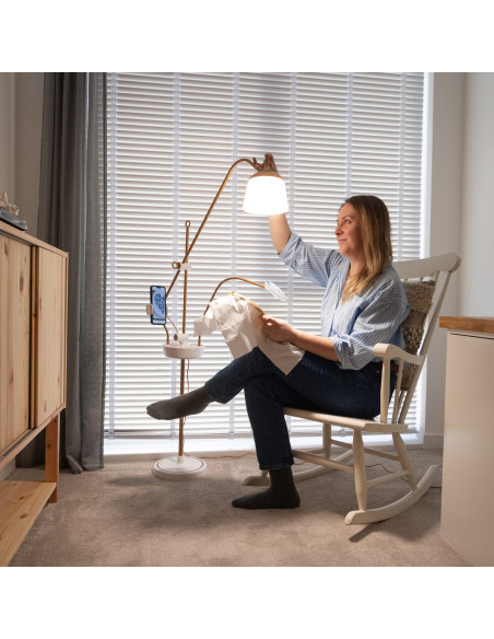 Staande lamp met loep, plateau en telefoonhouder Daylight Anita