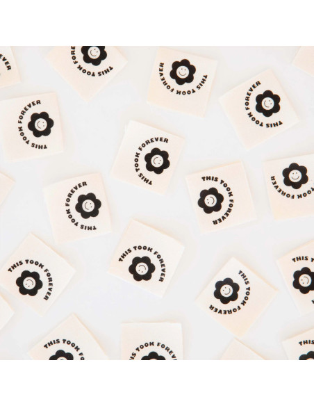 Set van 8 geweven labels - This Took Forever