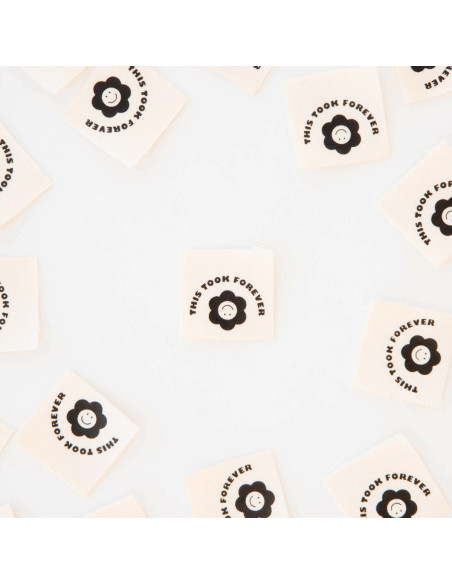 Set van 8 geweven labels - This Took Forever