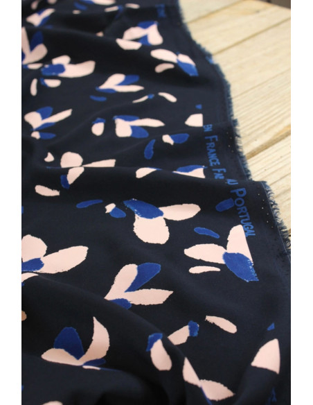 Viscose popeline stof Pétali marineblauw - Églantine & Zoé