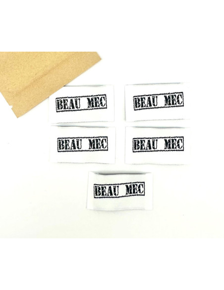 Set van 5 geweven labels om op te naaien Beau mec