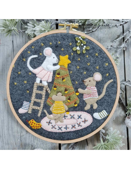Viltpakket met borduurring - Muisfamilie met Kerstmis