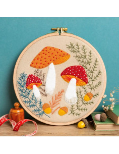 Viltpakket met borduurring - Paddenstoelen