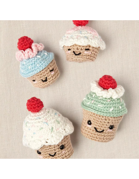 Amigurumi kit - Kersen cupcakes