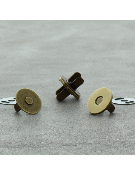 Zakje met 2 magnetische sluitingen 18 mm - Brons