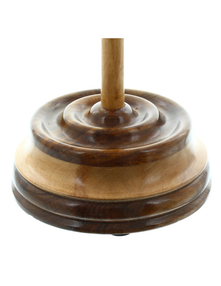 Houten garenhaspel voor wol op tafel Rascol