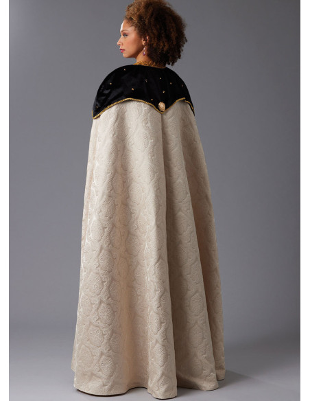 Cape patroon - McCall's 8428