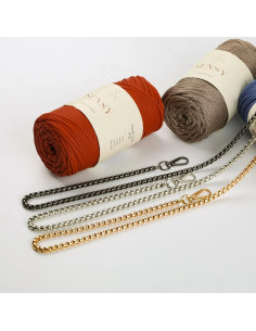 Metalen ketting met doosmotief - Zwart 2