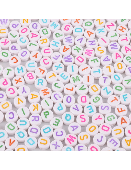 Zakje met 100 witte ronde kralen - Meerkleurige letters