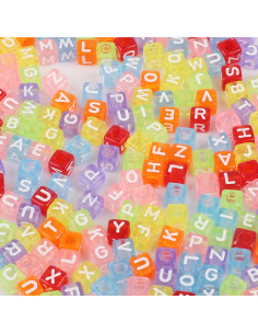 Zakje met 100 vierkante kralen - Witte letters