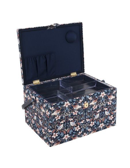 Naaidoos met borduurwerk - Vogels in bloemen