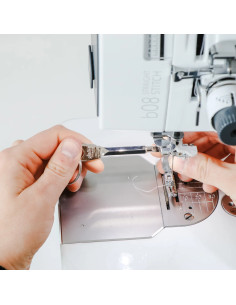 Set van 4 schroevendraaiers voor het onderhoud van de naaimachine 2