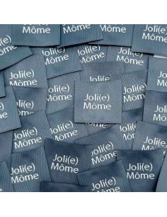 Set van 5 geweven labels om op te naaien Joli Môme grijs