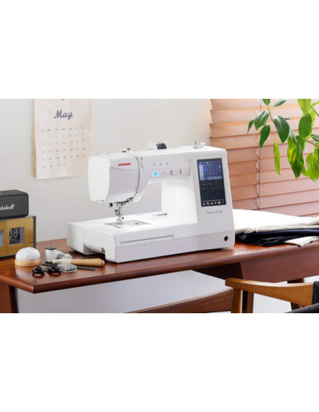Janome Memory Craft 1000 naai- en borduurmachine
