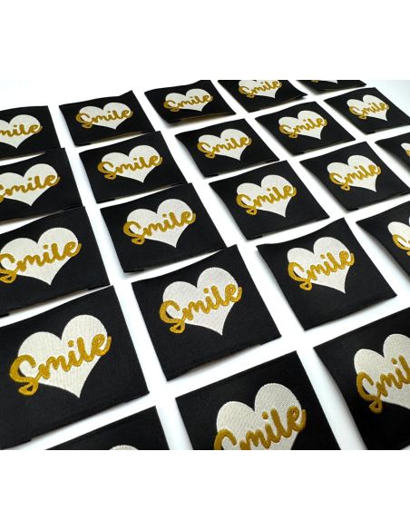 Set van 5 geweven labels om op te naaien Smile