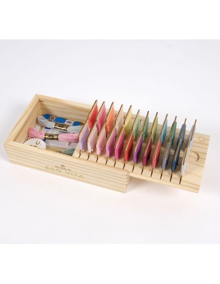Opbergdoos met 24 houten kaartjes DMC