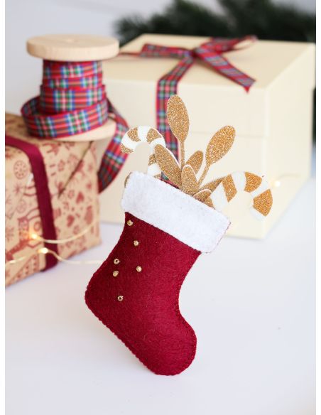 Mijn kerstversiering van vilt - 4 kersthangertjes