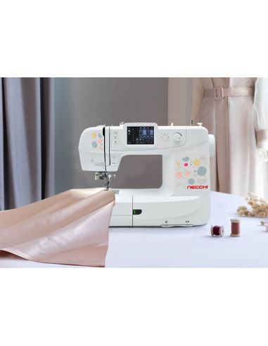 Necchi NE210 naai- en borduurmachine