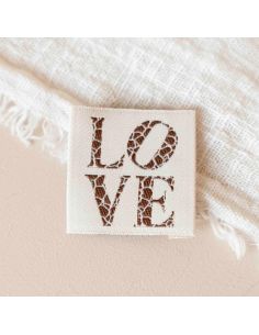 Geweven label om op te naaien Love