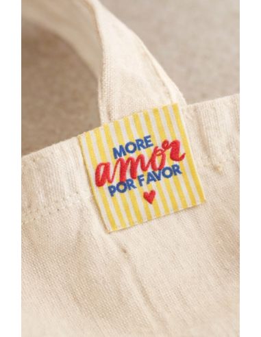 Set van 4 labels om op te naaien - More amor por favor